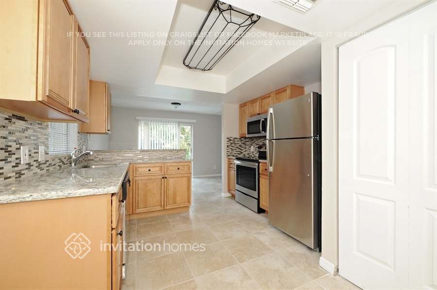 Building Photo - 1618 Crossridge Dr