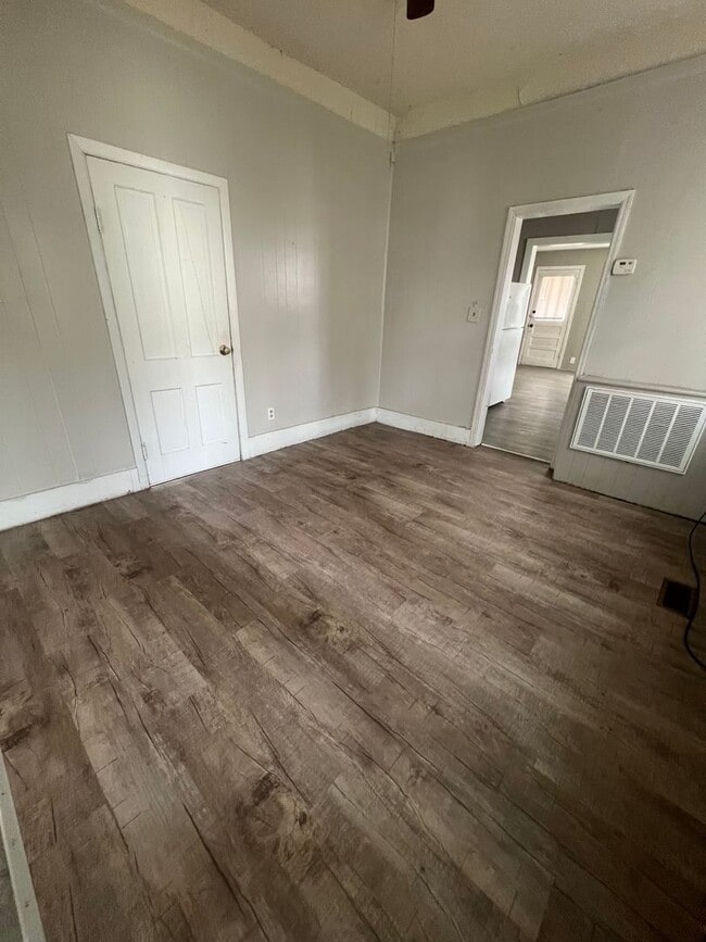 Building Photo - Cozy 3 Bedroom Home for Rent in Joplin