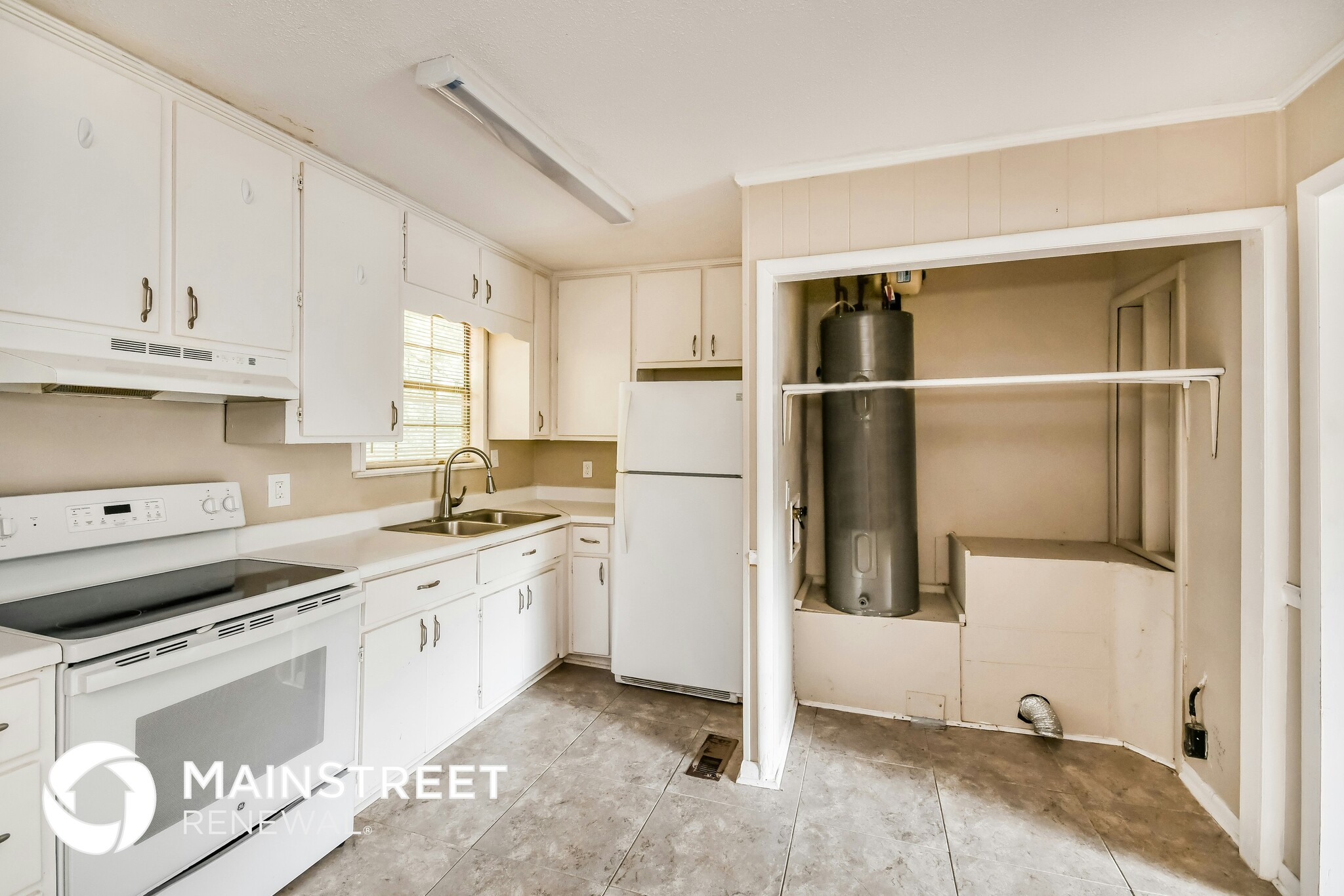 Building Photo - 1032 Sandy Brook Cir
