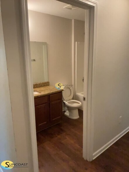 Building Photo - 8166 Coral Vine Ct