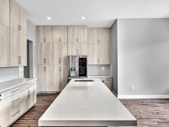 Building Photo - 8567 NW 41 St