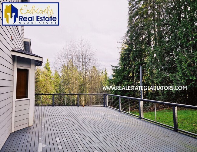 Building Photo - 4 Bed 2.5 Bath in River King Estates - Dog...