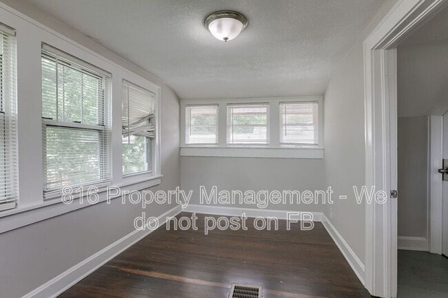 Building Photo - 2431 E 68th St