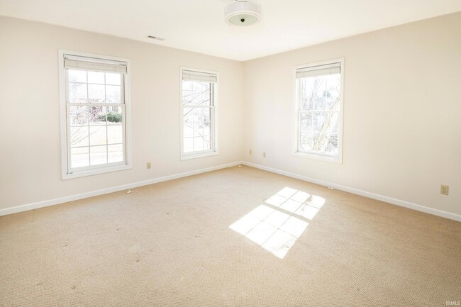 Building Photo - 3516 S Ashwood Dr