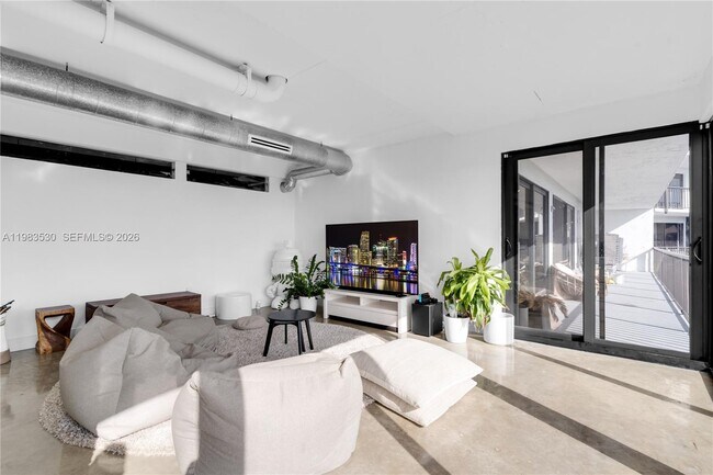 Building Photo - 5701 Biscayne Blvd