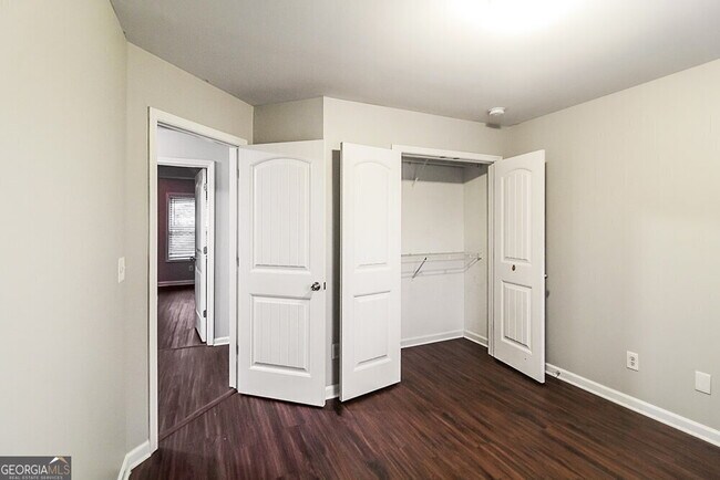 Building Photo - 64 Hamil Ct NW