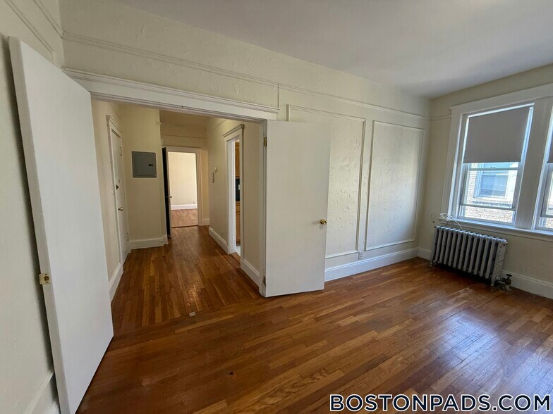 Building Photo - 1687 Commonwealth Ave