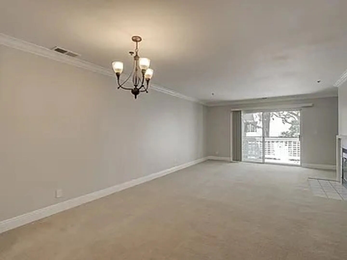 Building Photo - 1370 Las Juntas Way