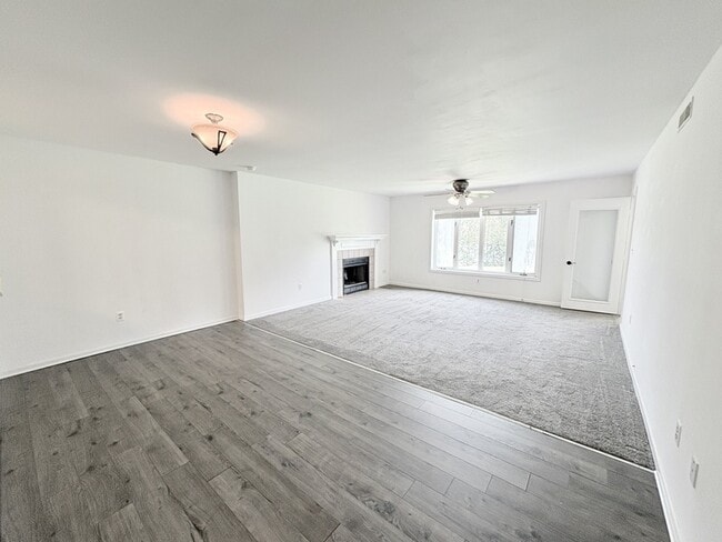 Building Photo - 103 Northlake Dr