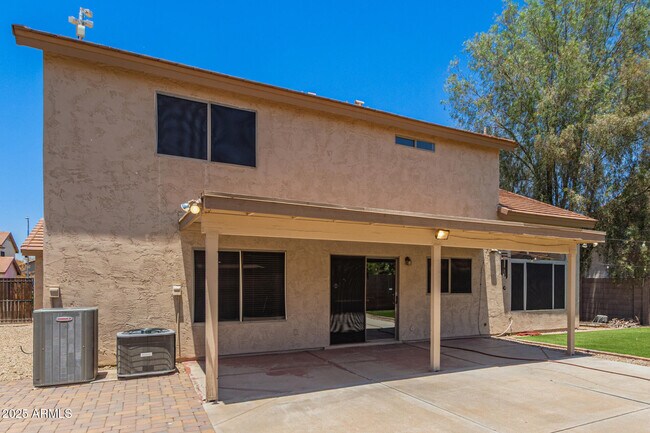 Building Photo - 10369 W Piccadilly Rd