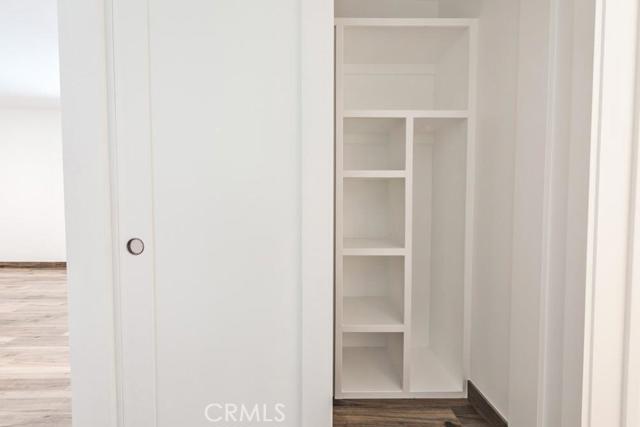 Building Photo - 555 N Olive St