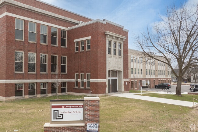 Building Photo - Lexington School Apartments