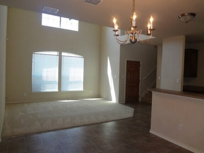 Building Photo - 5405 Soledad Dr