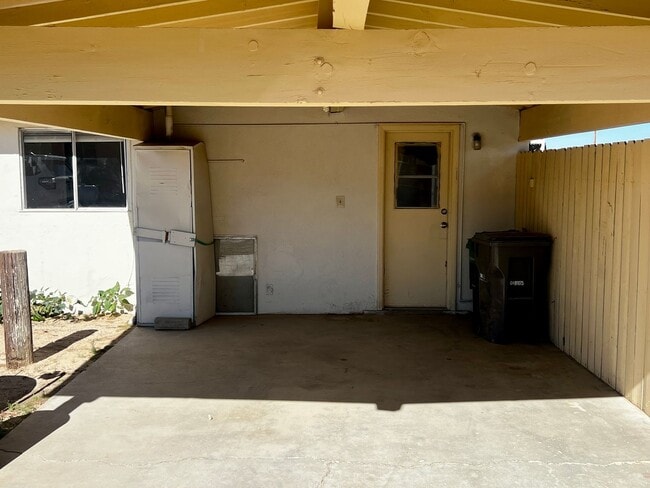 Building Photo - 6548 Sahara Ave