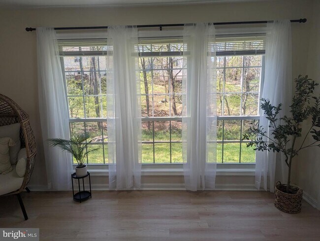 Building Photo - 12070 Cardamom Dr