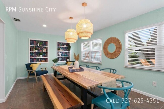 Building Photo - 11208 Duncan St