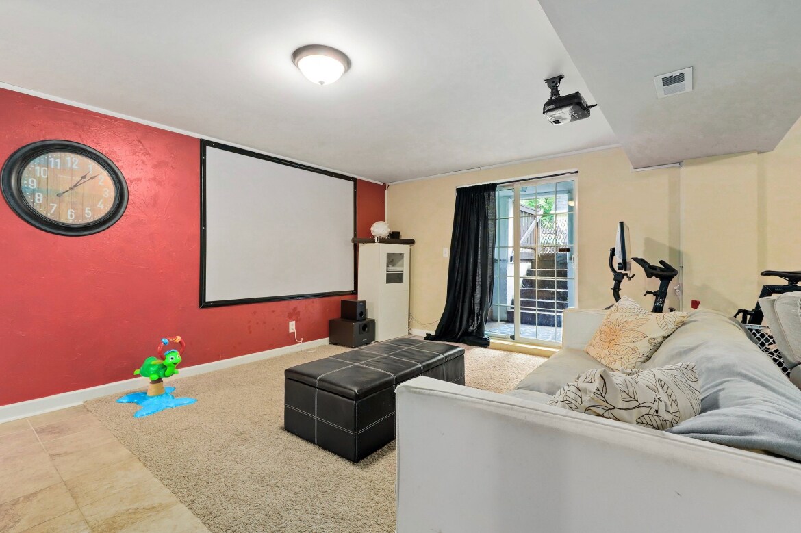 Basement - 511 Krause Ave