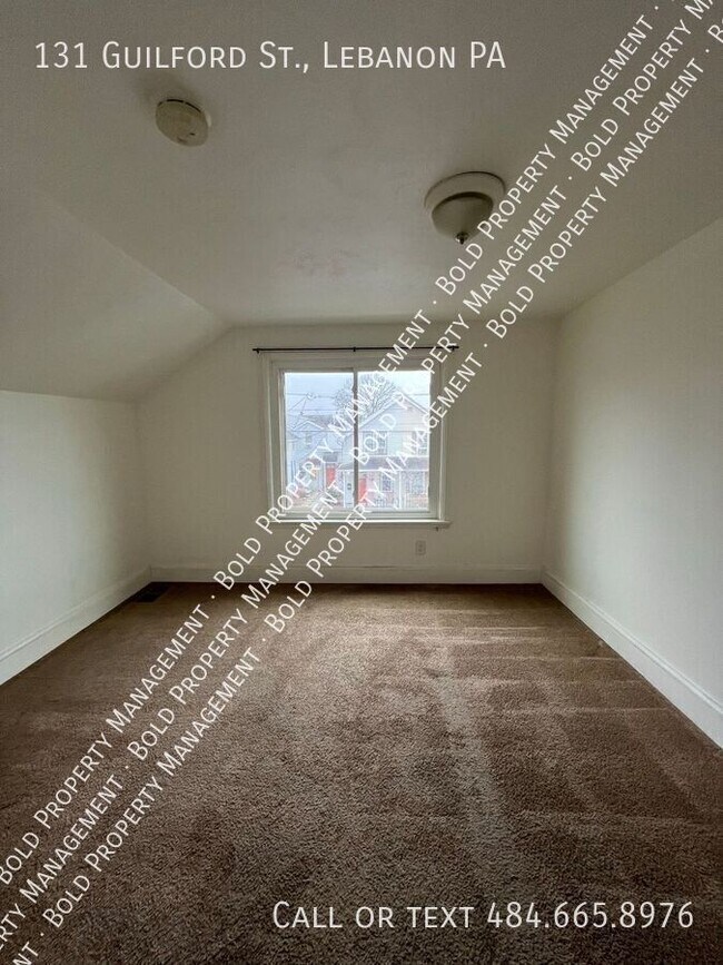 Building Photo - 131 Guilford St