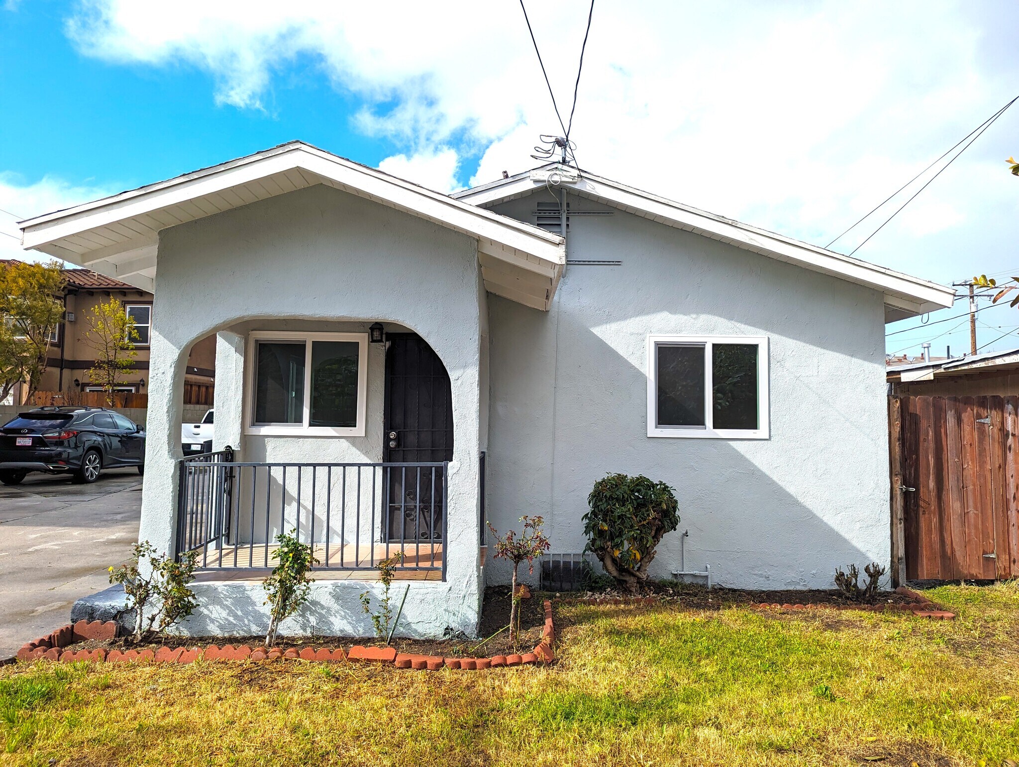 Building Photo - 4427 W 154th St