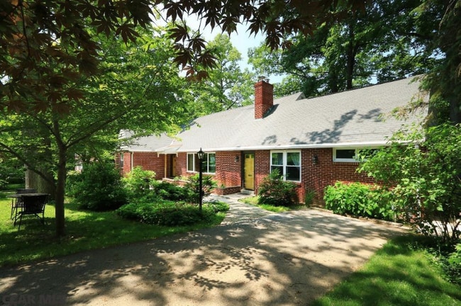 Building Photo - 635 W Nittany Ave