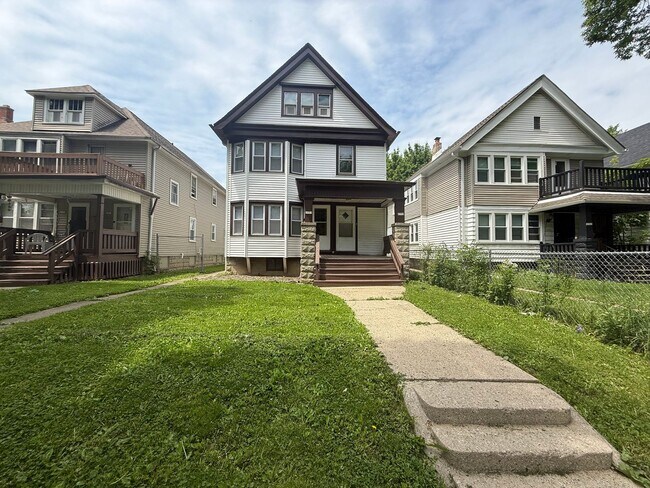 Primary Photo - 2757-2759 N 36th St