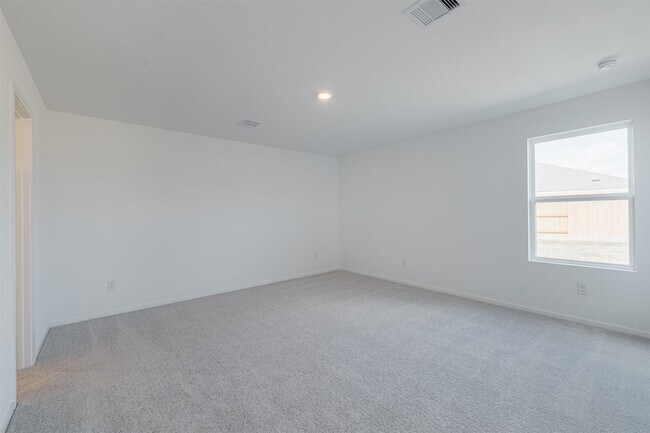 Building Photo - 26718 Willow Ln