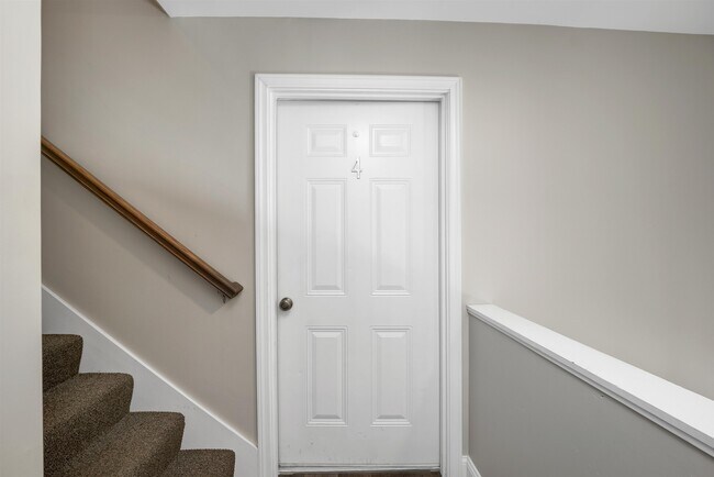 Building Photo - 259 Stage Rd