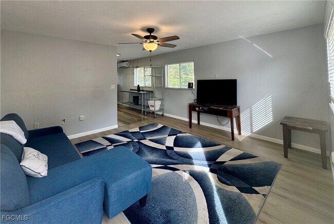 Building Photo - 8061 Country Rd