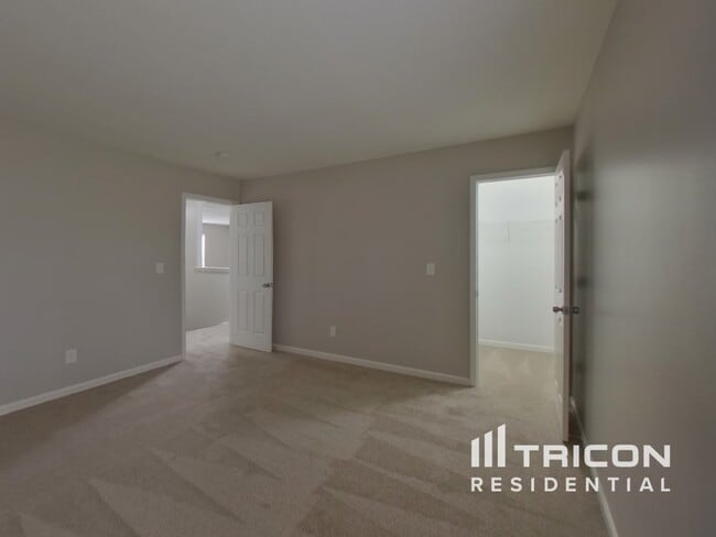 Building Photo - 3029 Decapolis Dr