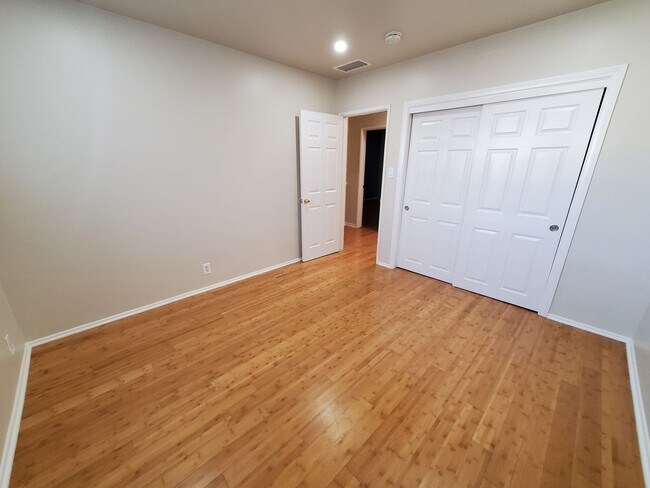 Building Photo - Spacious 3-Bedroom Single Family House with bonus room in Torrance- $4,400/month