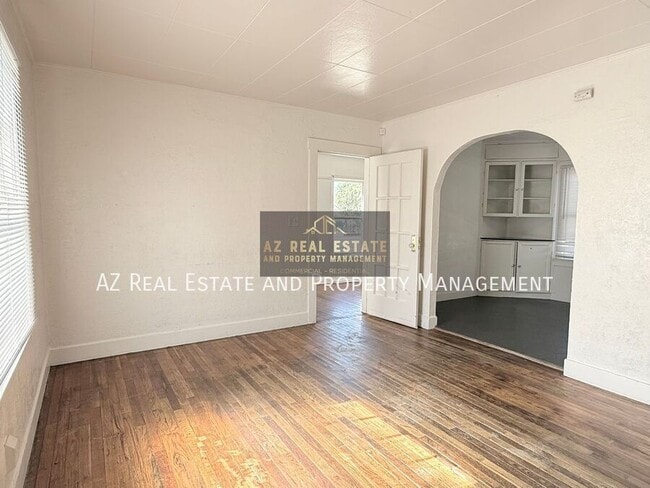 Building Photo - 3809 N 9th Pl