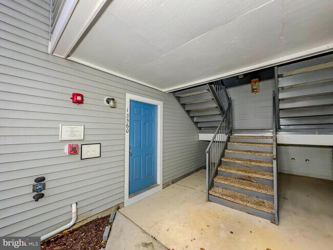 Building Photo - 13560 Lord Sterling Pl