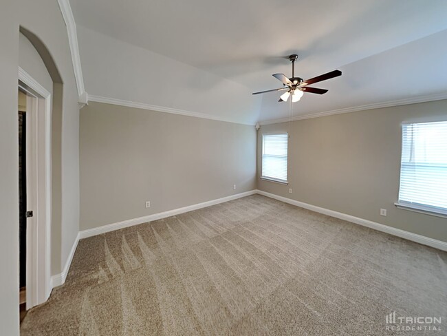 Building Photo - 2021 Bay Laurel Dr