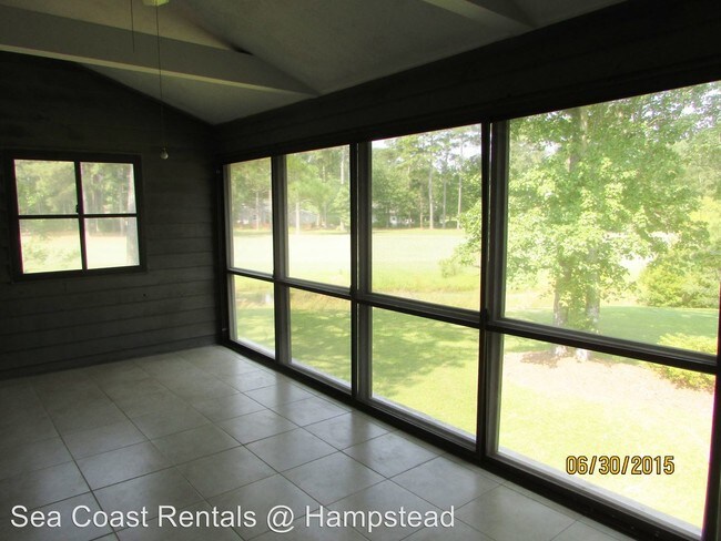 Building Photo - 710 Azalea Dr