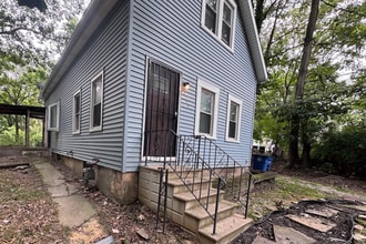 Building Photo - 2109 Pixley Ct