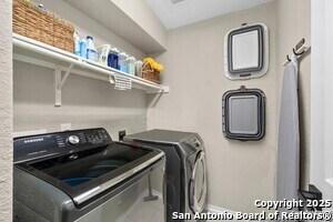 Building Photo - 6627 Port Elizabeth