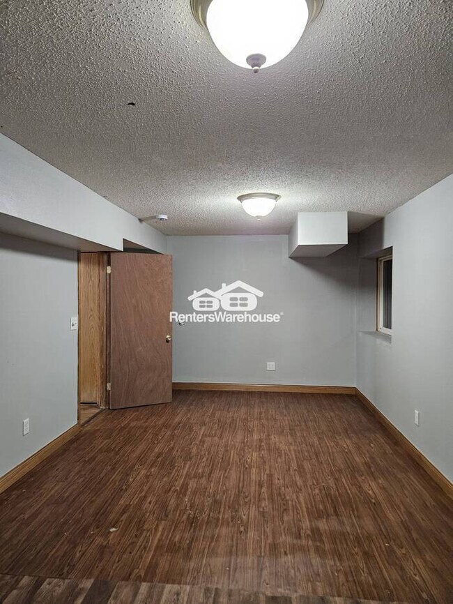 Building Photo - Ankeny 2 Story Available Soon!