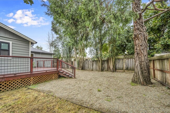 Building Photo - 3236 Sonoma Ave