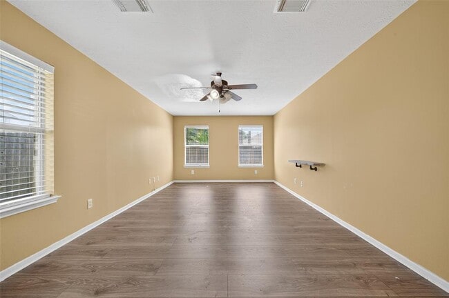 Building Photo - 5411 Losoya Ct