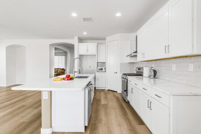 Building Photo - 81441 Avenida Gonzales