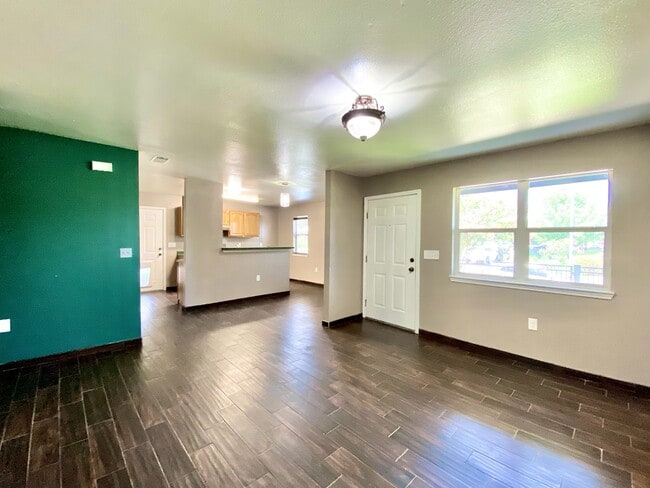 Building Photo - 4834 Birdie Ln