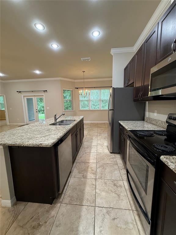 Building Photo - 6389 SW 48th Dr