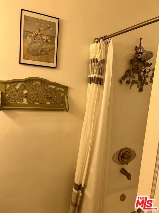 Building Photo - 8404 Newlin Ave