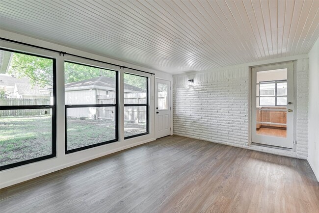 Building Photo - 5655 Wigton Dr