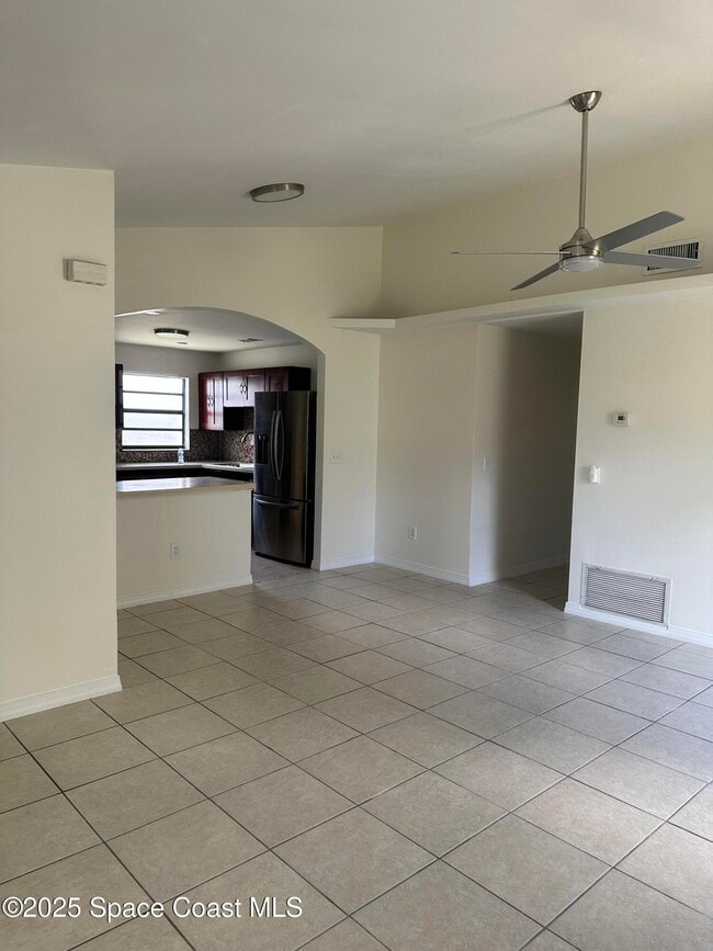 Building Photo - 3694 Brentwood Ct