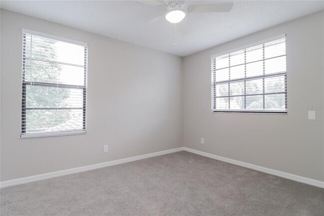 Building Photo - 5722 Grand Canyon Dr