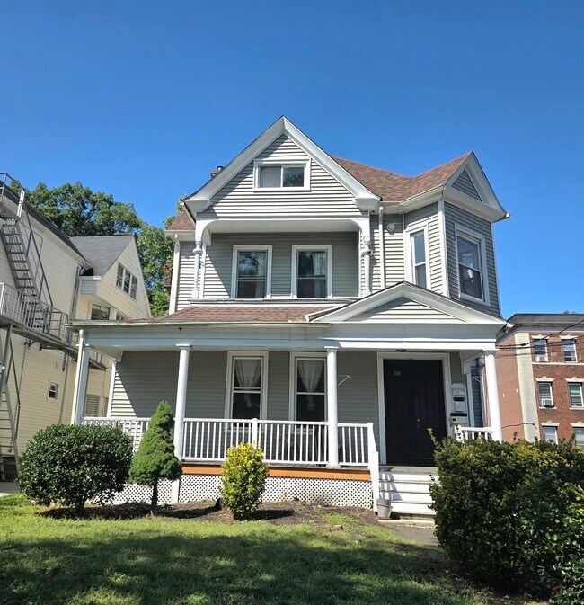 Building Photo - 388 Whitney Ave