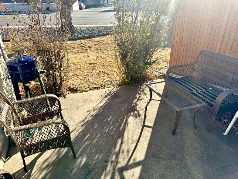 Building Photo - 2639 S Xanadu Way