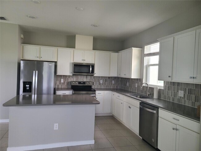 Building Photo - 9320 Lamine Wy