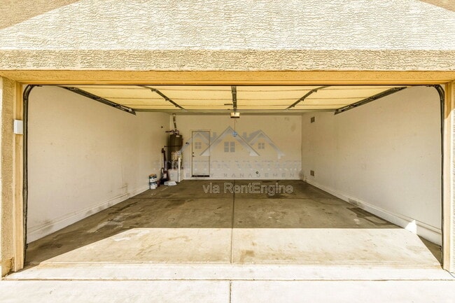 Building Photo - 44212 W Cydnee Dr